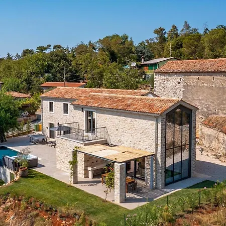 Beautiful La Vinella Villa *